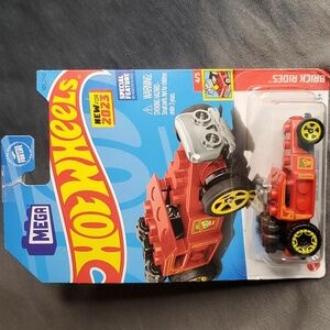 Hot Wheels - has a Lego‎ look